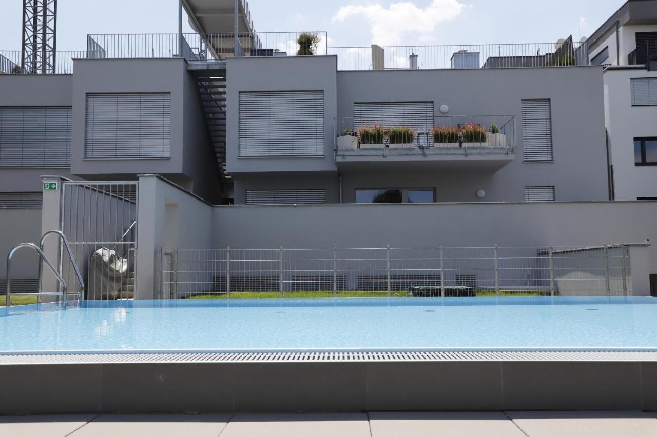 Balcony/Pool/Free Parking Garage Studio Wien Exteriör bild